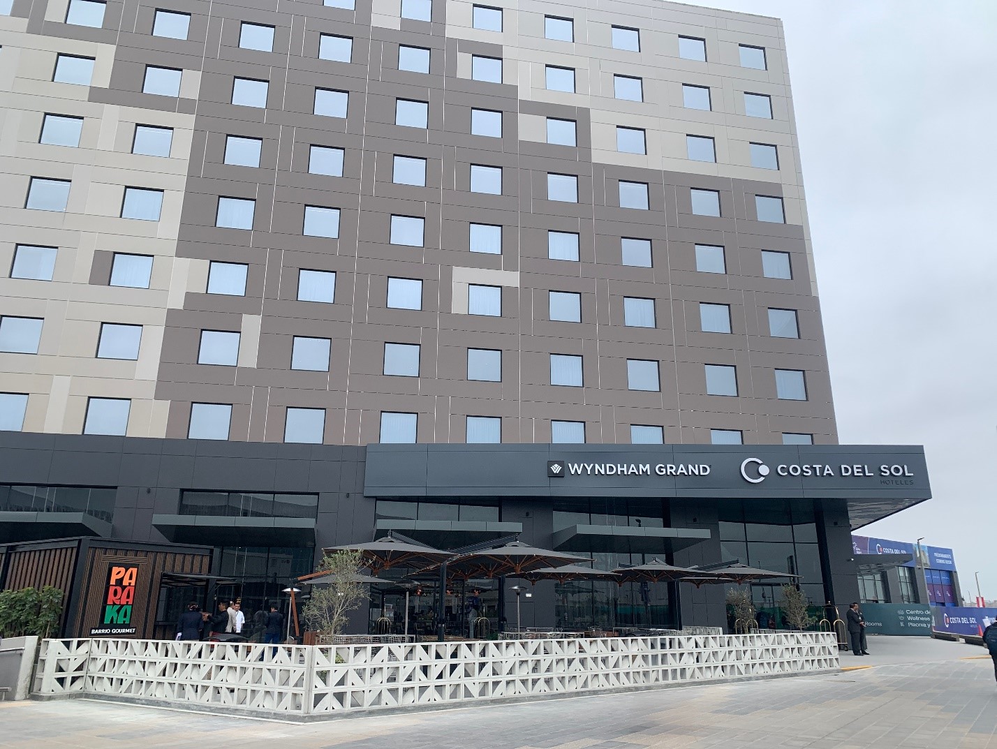 Inicia operaciones Wyndham Grand en Lima.